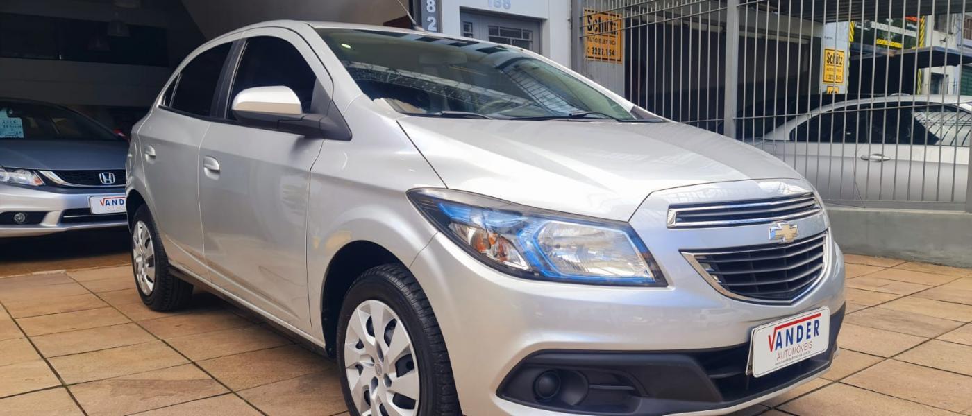 GM/ONIX LT 1.4